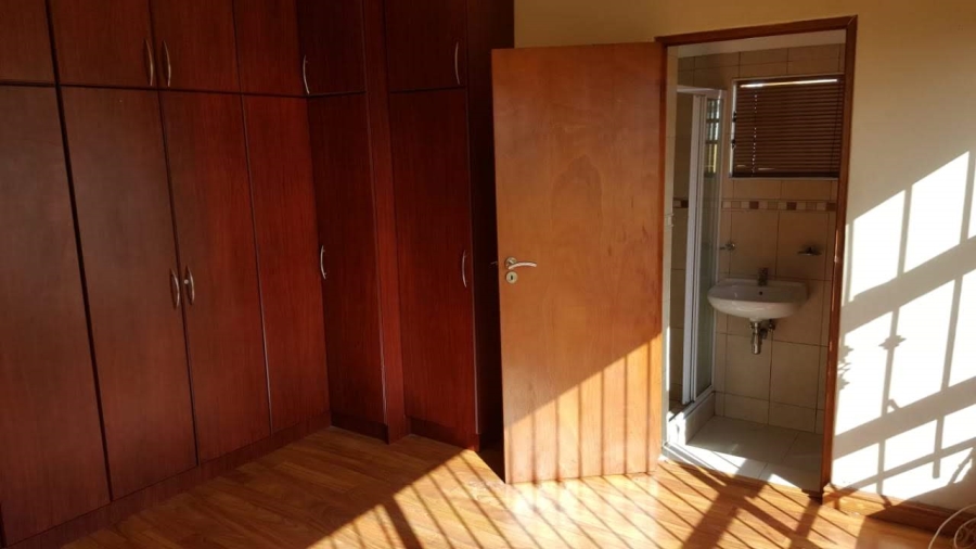 5 Bedroom Property for Sale in Crawford Western Cape